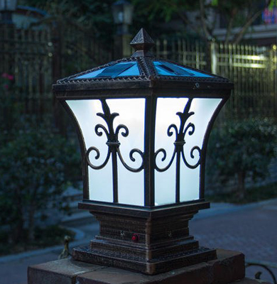 可克达拉柱头灯