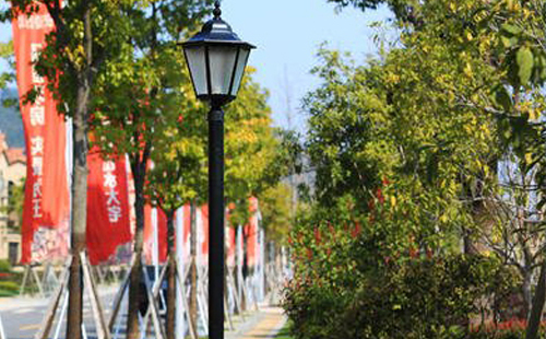 装可克达拉庭院灯避坑指南：庭院路灯防雷接地要点