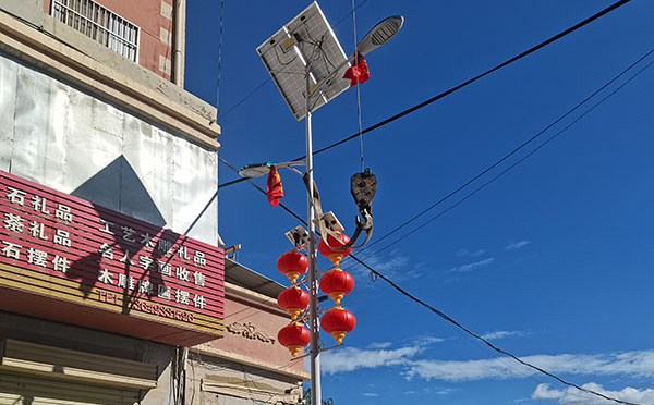 可克达拉智慧路灯如何实现城市节能管理