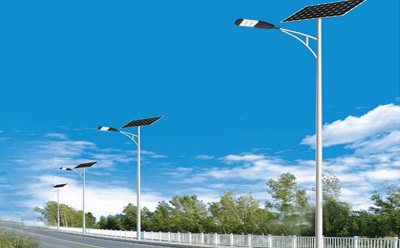 农村道路装可克达拉太阳能路灯选多大瓦数实测